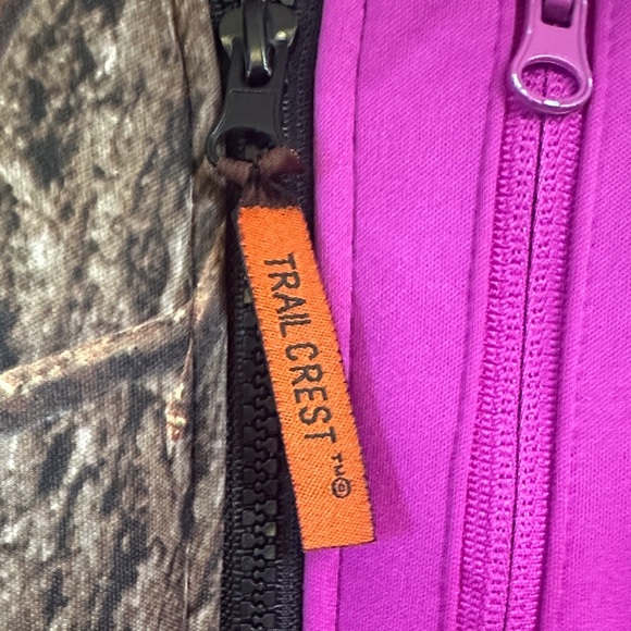 3/$20 deal Women's Camouflage and Purple Jacket Gorpcore - Picture 4 of 6